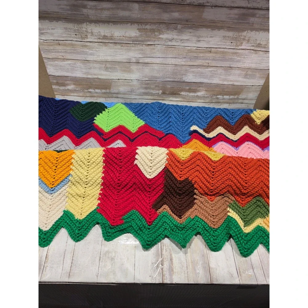 Handmade Crochet Afghan Blanket Multi Color Chevron Ripple‎ Throw 44x60 Retro